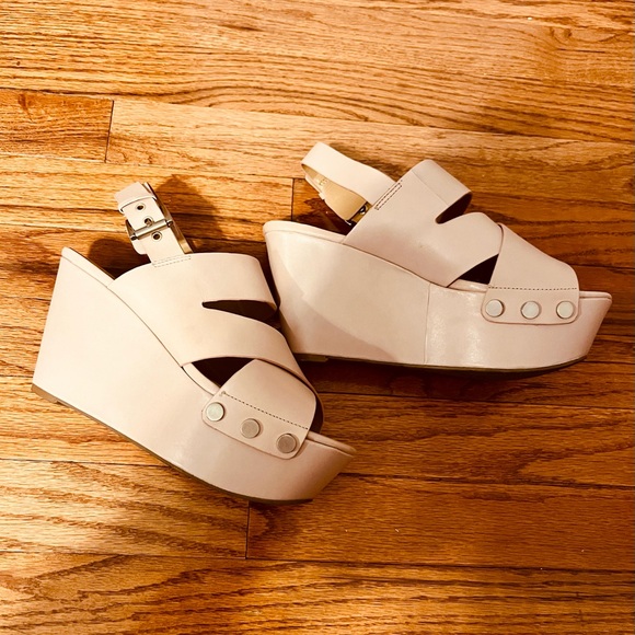 Marc Fisher Wedges - Picture 3 of 6